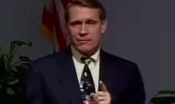 Dr. Kent Hovind – Starodavna vojna proti Bogu in njen vpliv na današnjo družbo